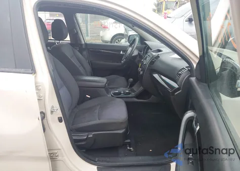 2011 Kia Sorento Lx из США, поврежденный, VIN 5XYKTCA12BG079015